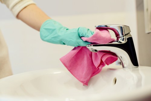 Local commercial cleaners working around Hammersmith access and parking challenges