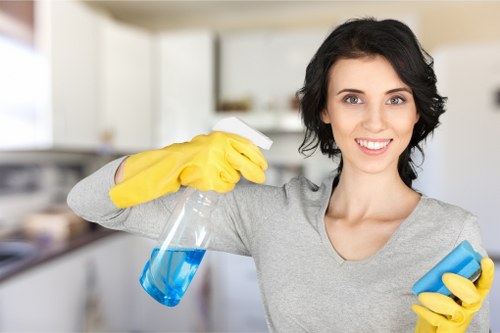 Deep cleaning for a flat in Hammersmith near local transport links