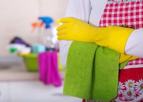 Kitchen and living area turnover cleaning for a short-let property